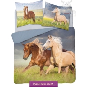 Bedding with galloping horses