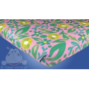 Flat sheet with patterned floral motif