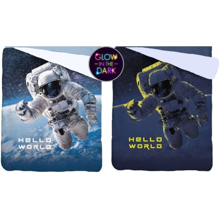 Quilted bedspread with astronaut in space, for boys
