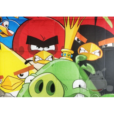 Quilted bed cover with Angry Birds for boys
