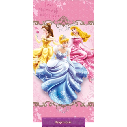 Pink bath towel with Princesses