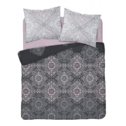 Satin bedding with oriental glamour pattern