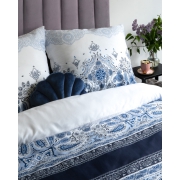 Oriental satin bedding with paisley design